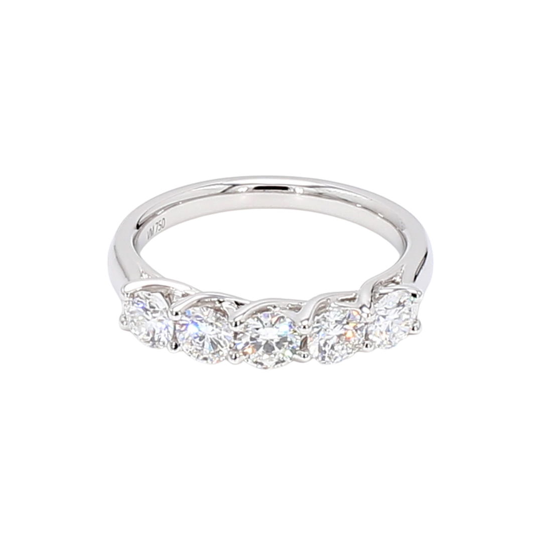 1.02卡半圈透光設計鑽石排戒（86006）