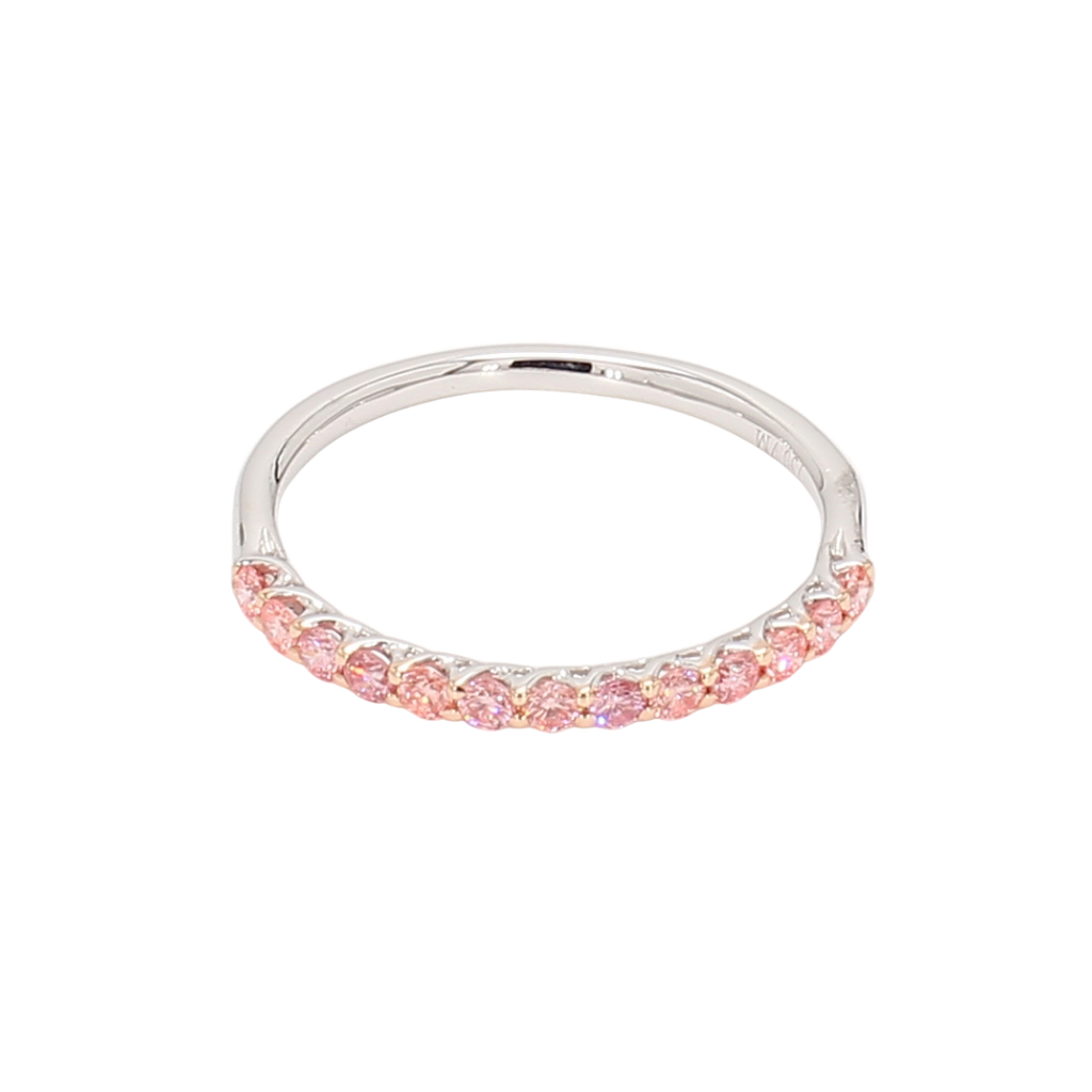 0.3卡半圈透光設計粉鑽排戒（86626）