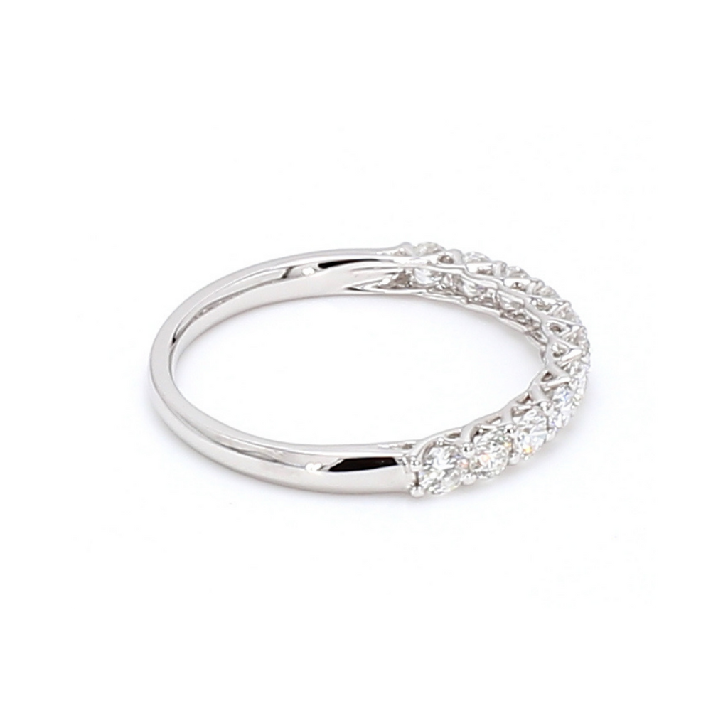 0.58卡半圈透光設計培育鑽石排戒（86118）