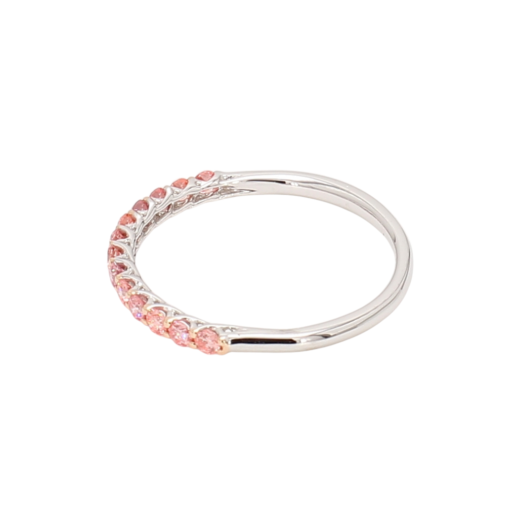 0.3卡半圈透光設計粉鑽排戒（86626）