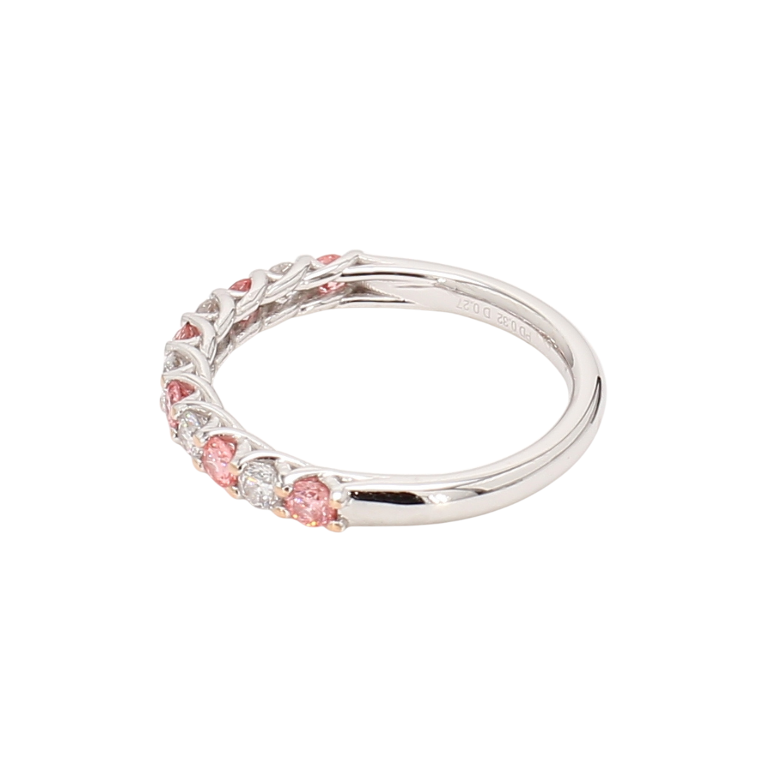 0.59卡半圈透光設計粉鑽排戒（86639）